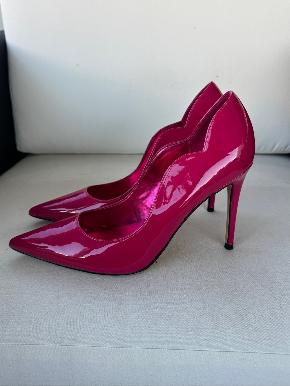 Women's Fuchsia Patent Pointed-Toe Pumps - SIZE 11